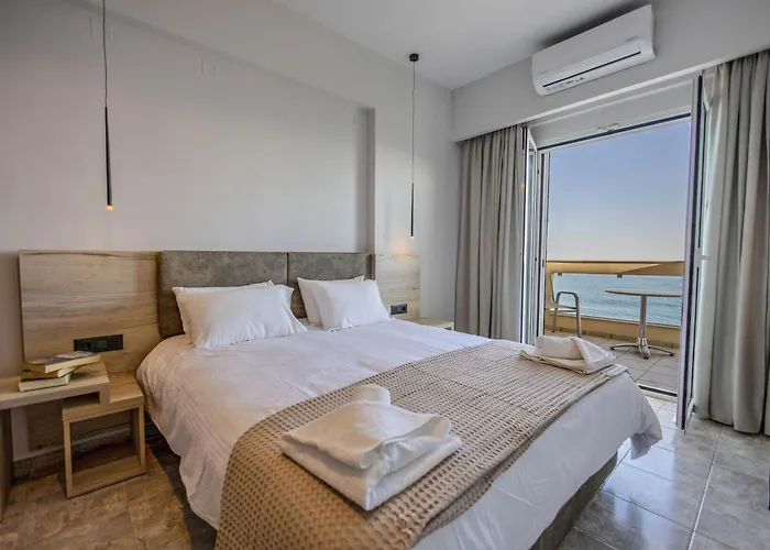 Santa Marina Apartments